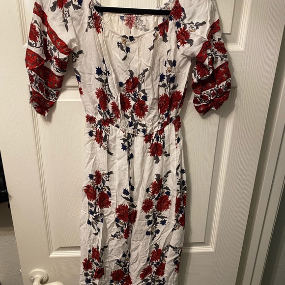 Dress - Picture 2 of 2